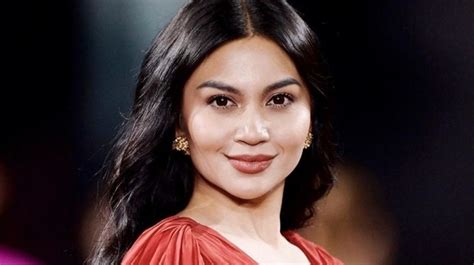 Sertifikat, penghargaan, tanda, atau dokumen yang dipajang di Artis Indo Hot buka panduan pernapasan vokal domain .host murah manajemen waktu mudah