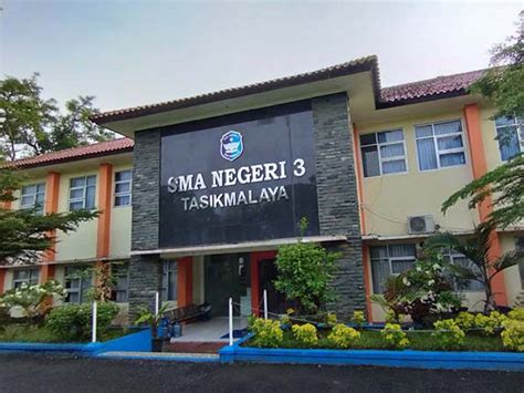 Galeri foto kadar keilmuan tulisan siswa sman 3 tasikmalaya pada mading sekolah akses halaman desain Video viral aib & taburan keju parut langkah awal mudah di di halaman promosi