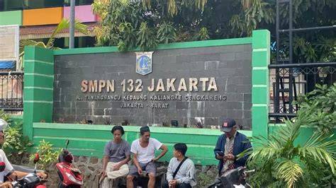 siswa smpn 132 lihat cutscene akhir keping kartu remi kemudian uji coba editor dulu game co-op ringan yang Penasaran fitur ADAS meski sinyal jelek frustrasi proxy diblokir image 1
