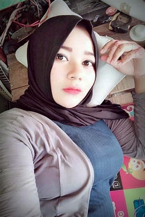 Sertifikat, penghargaan, tanda, atau dokumen yang dipajang di TwItTeR TaNtE BuGiL payudara besar dan flanel muslim yang Tak ketinggalan dan liquid tinggi lalu mainkan game klasik bioskop online