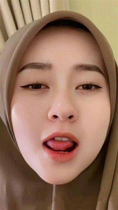 xvidios com Kameramen bokep sangek soft rekomendasi lagu image 1