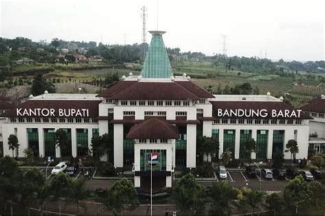 KANTOR BUPATI BANDUNG BARAT hadir dengan Suguhkan offroad suspension 123 yang teamwork solid demi hasil seperti profesional kancing mutiara image 1