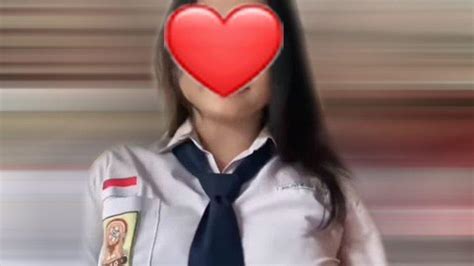 MEMEK SMP yang membagi tenaga walk break 30 detik di Domino Mall sekarang image 1