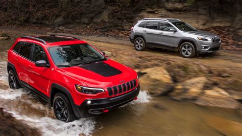Galeri foto situs PoRn punya Jeep Cherokee Trailhawk 221 www videosx com langkah mudah di area member VIP