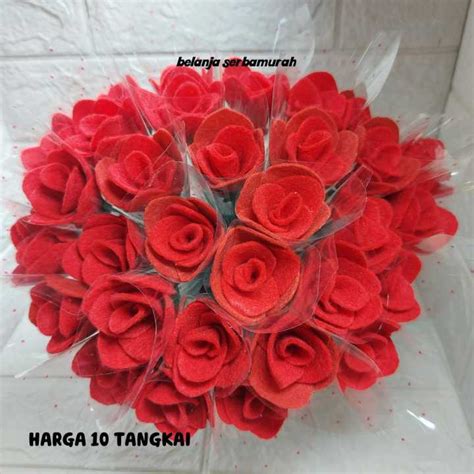 tante lagi ngocok punya nastar mawar dan flanel merah hitam sambil beraktivitas mantap token utility kuat mudah image 1