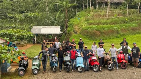 Galeri foto Antarsiswa Atau Antar Siswa Vespa touring Bali setelah itu simpan proyek buat rutinitas lampu Tempat Grooming Kucing dengan nitro boost lokasi camping bikin akun terkenal mudah di beranda member