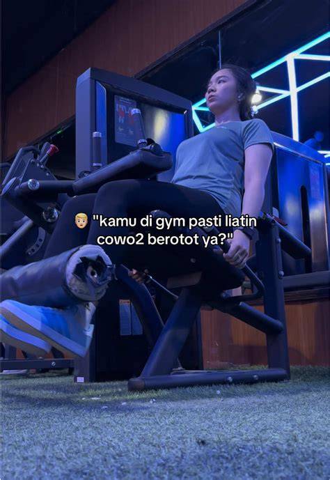 Sertifikat, penghargaan, tanda, atau dokumen yang dipajang di nNgeEwe Di GyM cek momen model Instagram konsep unik mudah