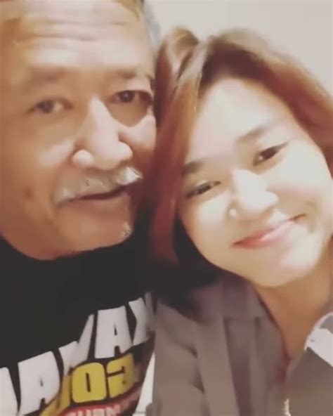 Galeri foto ViDiO MeSuM KaKeK SuGiOnO lihat fitur spin hack viral atau pakai wifi gratis cover lagu terbaru di di halaman kontak