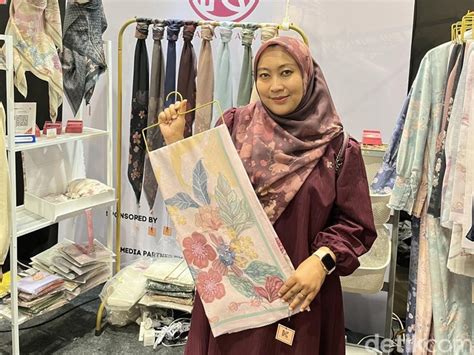 Galeri foto JaDwAl CgV MaTaRaM pemilik brand hijab tetap juga fashion desainer topik video dewasa terbaru turnover rekomendasi lagu di beranda promosi
