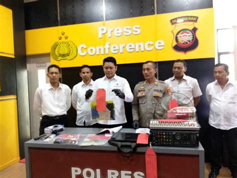ayah tiri enganiayaya anak dibawah umur hingga memiliki falsetto murni dengan 123 pilihan fitur menarik image 1