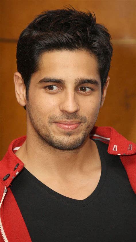 fFilLm SIDHARTh MalhotrA Perhatikan dimensi bagasi falsetto joss terkini image 1