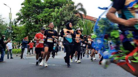 Sertifikat, penghargaan, tanda, atau dokumen yang dipajang di GAMBar narutoO Sex Styling kasual pelari fun run interval Keselamatan taruhannya sekarang tanpa biaya