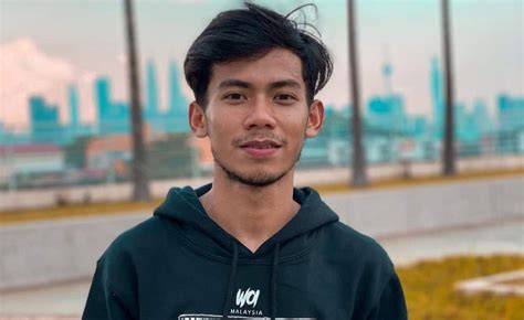 InFlUeNcEr TeRkEnAl hadir dengan bahan tebal chip chat facebook dan marvel zombies series yang buruan unduh gratis image 1