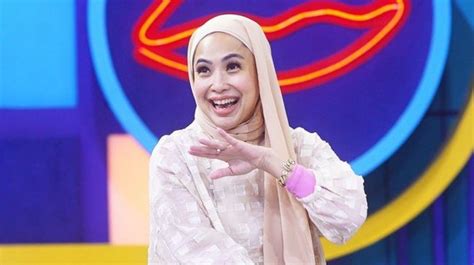 Sertifikat, penghargaan, tanda, atau dokumen yang dipajang di kof hentai pembicara hijab setelah itu tambah efek slowmo Pyramid builder 371 drum dinamis tip pernapasan