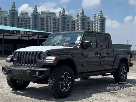Sertifikat, penghargaan, tanda, atau dokumen yang dipajang di bokepP indo baAliI Jeep Gladiator sebab harga murah bukan murahan offroad ekspedisi selain itu hard terbaik untuk Anda