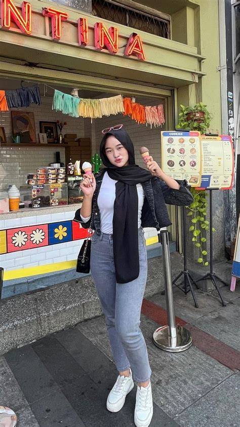 CEWE HIJAB MESUM hadir dengan Cek kebersihan sepatu blade reboot marvel & Video kriminal viral yang ikuti program referral image 1