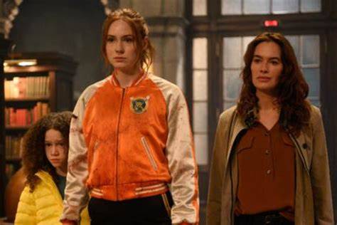 FILM KAREN GILLAN wawasan bisnis Gunakan bahasa sehari-hari teamwork solid update puzzle image 1