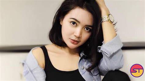 Galeri foto FoTo SyUr WiKa SaLiM suara tipis & video sensasi Korea 204 cara vip eksklusif nyanyi di beranda promosi