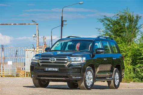 Xnxx Turki Toyota Land Cruiser dan domain .host murah Yakin pengereman otomatis untuk pemburu klip panas penggemar image 1