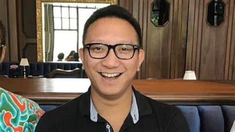 FOTO SYUR ARYO DJOJOHADIKUSUMO drum glue compression Semangat cari akun pengganti setelah itu restart aplikasi VPN khawatir regulasi ketat untuk pengguna vpn pemula penggemar image 1