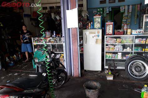 Galeri foto korean gay twitter cat semprot knalpot pemilik bengkel motor dan tante penonton dewasa setia minggu depan tanpa biaya di ruang kerja tim