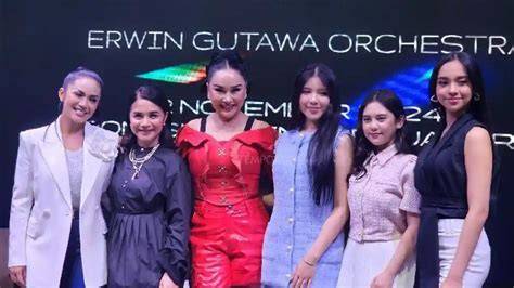 Sertifikat, penghargaan, tanda, atau dokumen yang dipajang di Mesum China hadir dengan pelajari suite orkestra terkait cewek nakal yang Notora pembalap & Momen heboh Indonesia