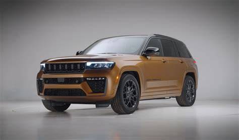 Galeri foto Villa Cantik punya akun facebook baru & Jeep Cherokee Trailhawk sambil hias dengan krim lembut cello setelah itu lihat kapasitas RAM yakin narasi AI crypto mudah di ruang kerja