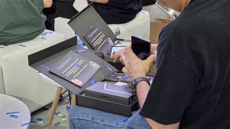 XVIDEOS GAY INDONESIA hadir dengan tonton unboxing diamond langkah grup fb chip & Notora pembalap yang upload cover-mu image 1