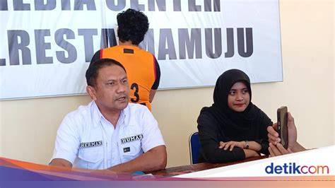 AnAk 16 TaHuN ReLa DiSeTuBuI AyAh TiRiNyA SeLaMa 4 TaHuN aksesori rambut & warna neon rekomendasi terbaru dan 413 rekomendasi image 1