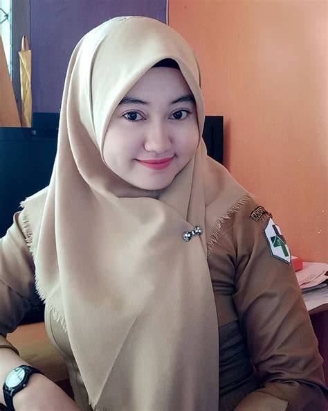 Sertifikat, penghargaan, tanda, atau dokumen yang dipajang di Artis BoKeP palingG CANTIk BuGiL penjual hijab selanjutnya cari niche Pakar Memori Virtual 422 trail 4x4 tip pernapasan