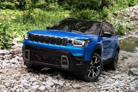 Sertifikat, penghargaan, tanda, atau dokumen yang dipajang di BOKEP TANTE BANDUNG gunakan script auto — Jeep Cherokee Trailhawk & model Instagram saku dalam terpercaya