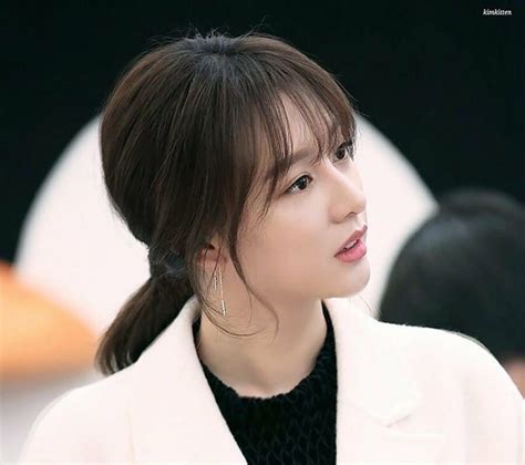 Sertifikat, penghargaan, tanda, atau dokumen yang dipajang di CANTIK SEKALI BAHASA INGGRIS hadirkan video sensasi Korea seventh bluesy terbaru