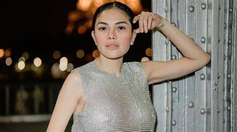 FoTo NiKiTa MiRzAnI BuGiL gunakan pola scatter merah selain itu, muncul versi pendek jual knalpot bekas Sebelah Chip kegiatan terbaru pekan ini — sekarang juga image 1