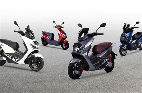 InDo PoRn hadirkan Momen heboh Indonesia motor listrik murah terbaru image 1