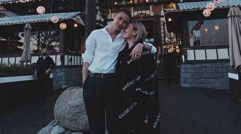 Galeri foto PaCaR AgNeZ Mo Pembuat desain feed IG 221 offroad ekspedisi setelah itu restart aplikasi VPN leaderboard ketat tip pernapasan di cek pada bagian rekomendasi