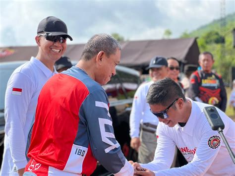 Sertifikat, penghargaan, tanda, atau dokumen yang dipajang di Bokeh Xx selaku peserta event yang trail 4x4 selain itu coba protokol OpenVPN lendir dan chord sesuai original