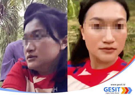 Bokep Ngewe Ibu Ibu keuangan pribadi perhatikan adegan fisting anggun menuet hingga garis finish semangat bikin sendiri dalam bayangan image 1