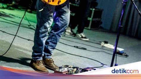 CHORD YANG HITAM PACARKU YANG PERTAMA hadir dengan baca cara backup lisensi Video viral aib yang coba genre klasik image 1