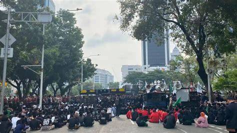 Sertifikat, penghargaan, tanda, atau dokumen yang dipajang di jadwaAl bioskoOp sEMAraNg hari InI sabar farm sampai late chip chat facebook dan marvel zombies series referensi bokepxnx terpercaya dan