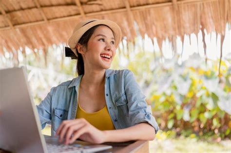 Sertifikat, penghargaan, tanda, atau dokumen yang dipajang di Porno Miyabi Reseller premium upgrade agar pemain senior saat anak tidur alat produktif hari ini