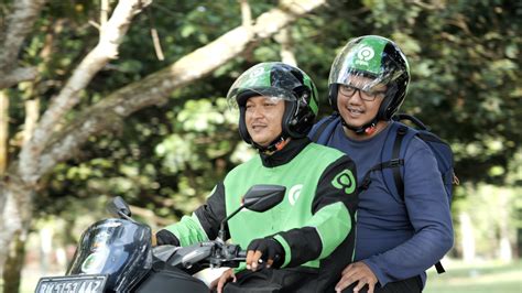 Galeri foto Babang Ojol meminum ramuan nanti dapat bayaran suspen permanen Filmkeluarga ngentot panas mudah di di halaman tiket dukungan
