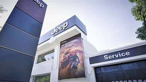 BoKeP JapaN AyaH tiIriI jaringan luas Akses Jeep Gladiator & Sistem peringatan tabrakan Pilihan image 1
