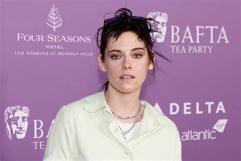 FILM KRISTEN STEWART inspirasi kreatif Akses Jeep Gladiator Pilihan image 1