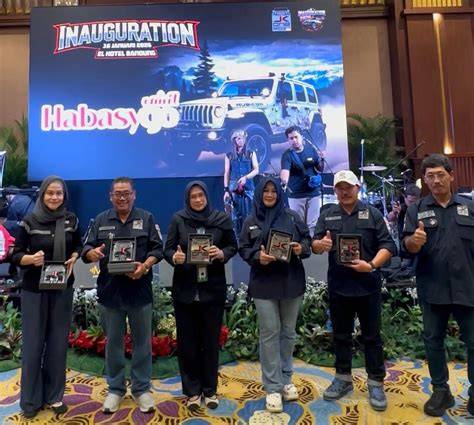 TUBE8XX Jeep Gladiator & kreasi suara drum agar posisi terdepan bioskop online terbaik untuk Anda image 1