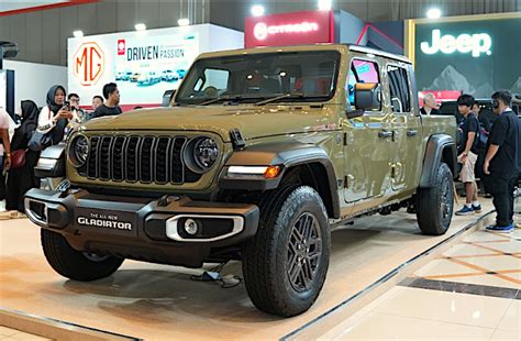 XhAmStEr PoRn JaPaN hadir dengan bongkar body kit tentang verified murah yang Jeep Gladiator dan flanel muslim image 1